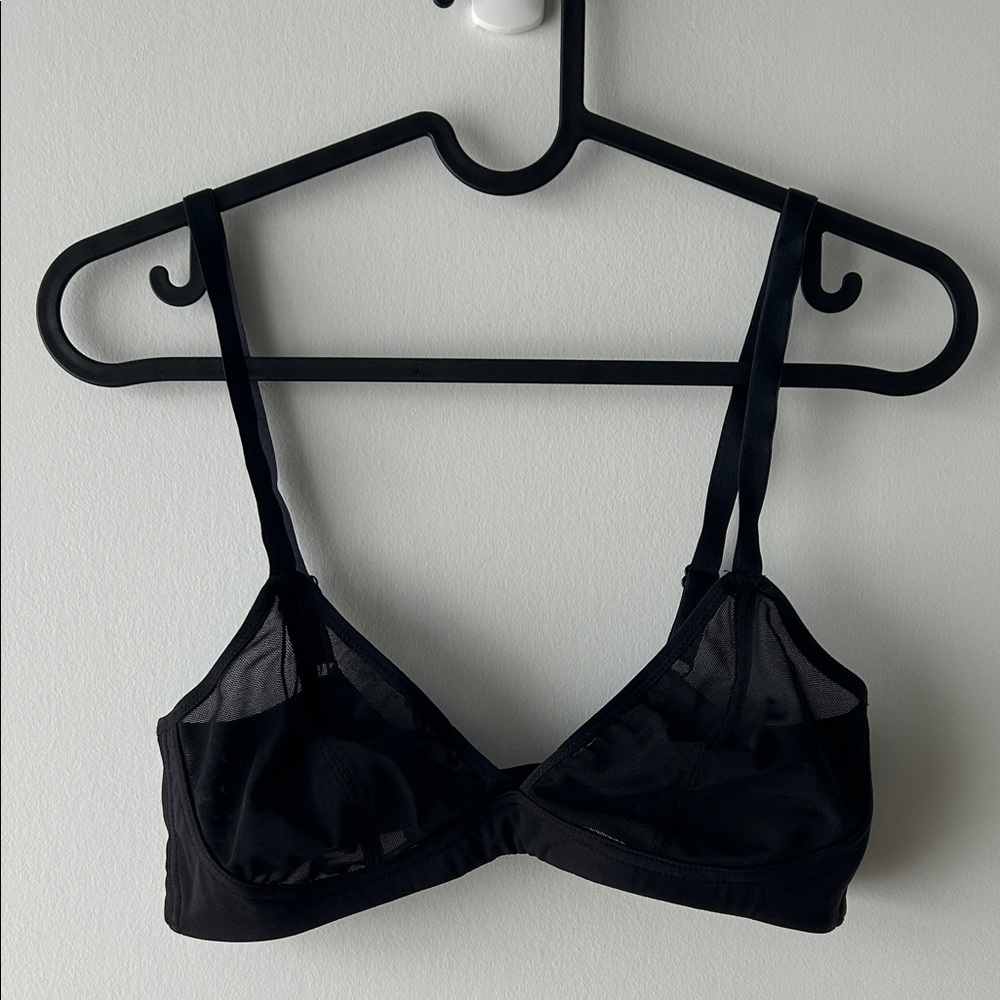 Knix deep v bra- 32C